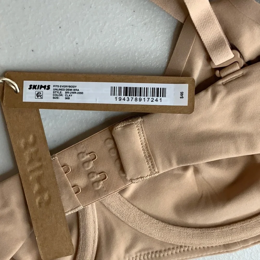 SKIMS fits everybody unlined Demi bra 36B CLAY - Picture 3 of 3
